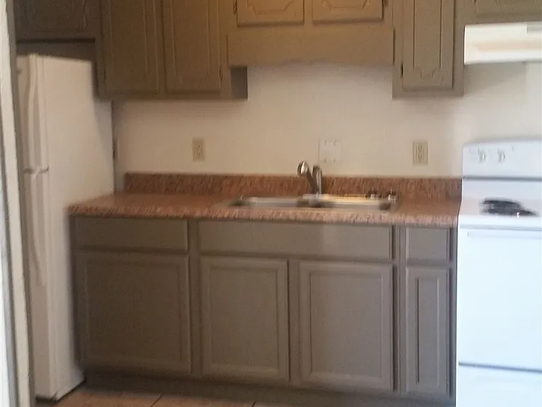 1002 N Hemlock St — Photo 60