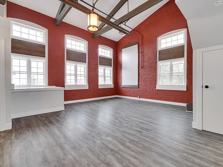 633 McKinley St #201 — Photo 11