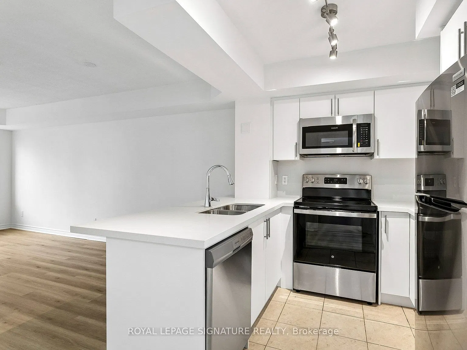 2 bed, $2,500 — Photo 3