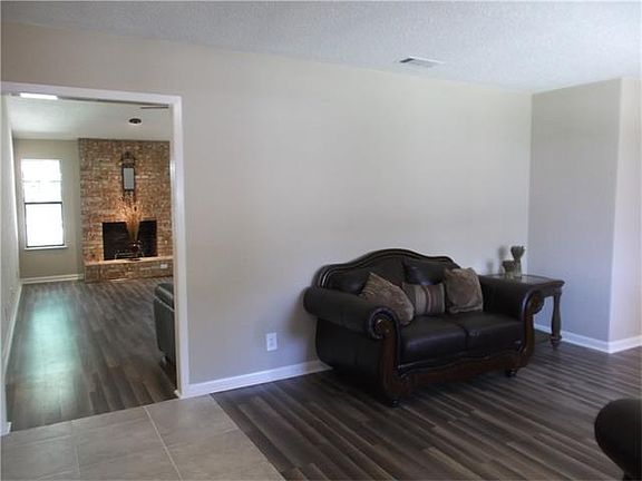 2nd image of 10600 Cooper Hill Dr