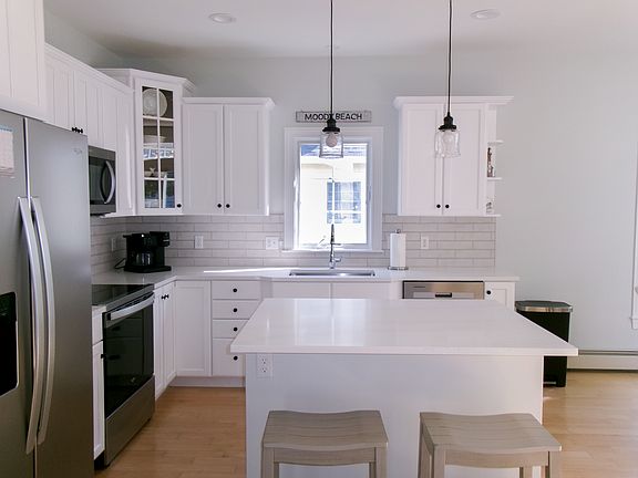 4th image of 154 S Tibbetts Ave