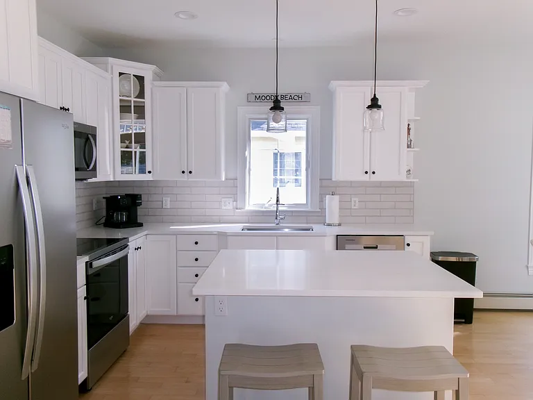 S Tibbetts Ave — Photo 4