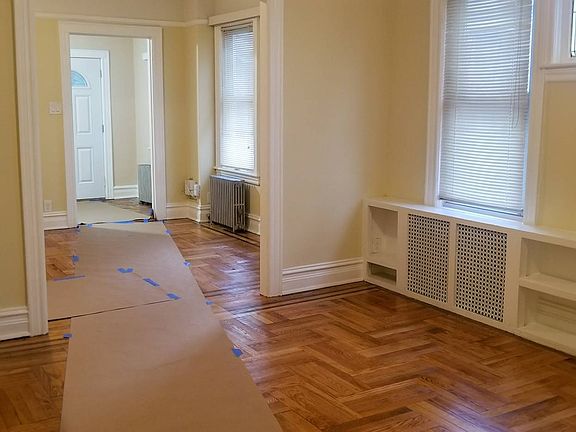 4th image of 4368 Grace Ave