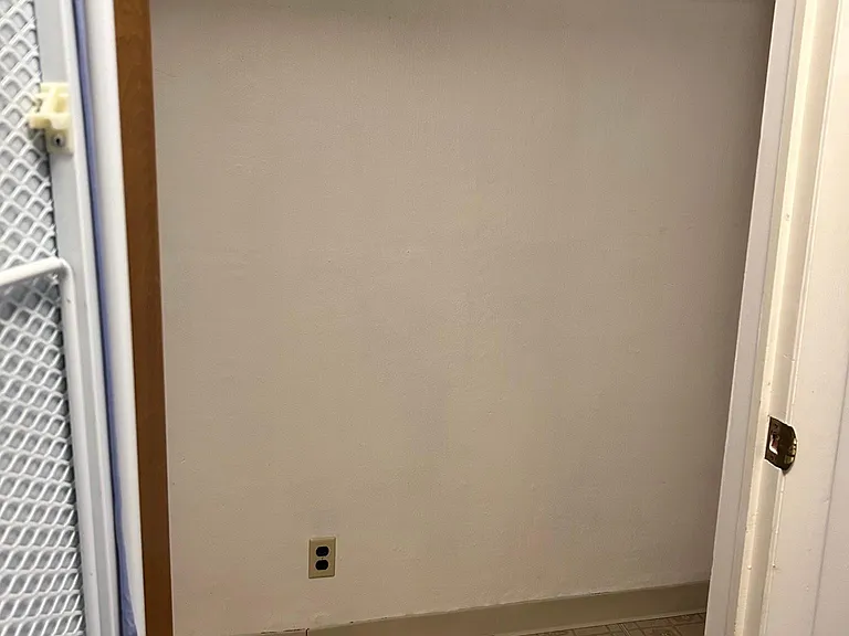 bedroom 4 closet