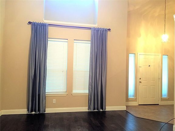 3rd image of 1486 Providence Blvd