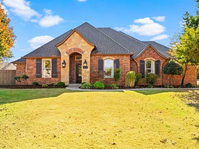 624 E Olivia Ter, Mustang, OK, 73064