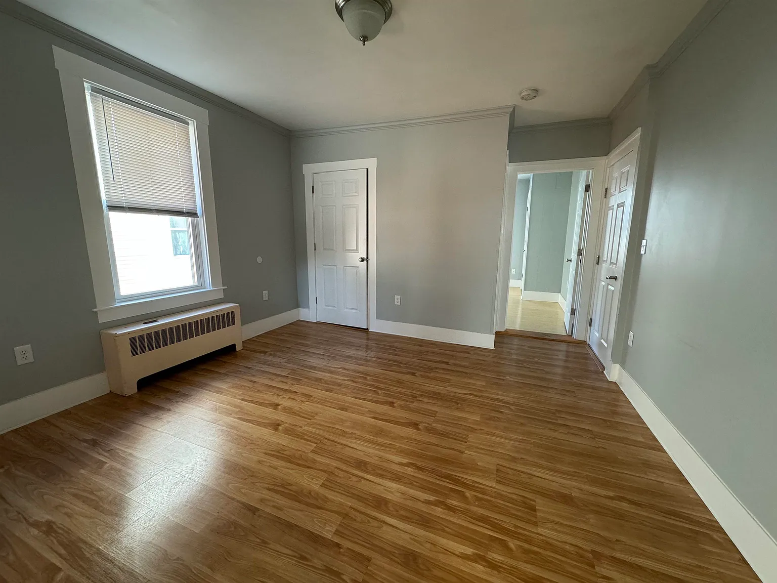 1 bed, 2842 sqft, $1,700 — Photo 2