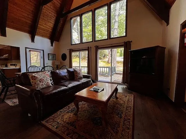 680 Chalet Village Ln #680 — Photo 7