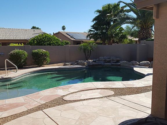2nd image of 15371 W Amelia Dr