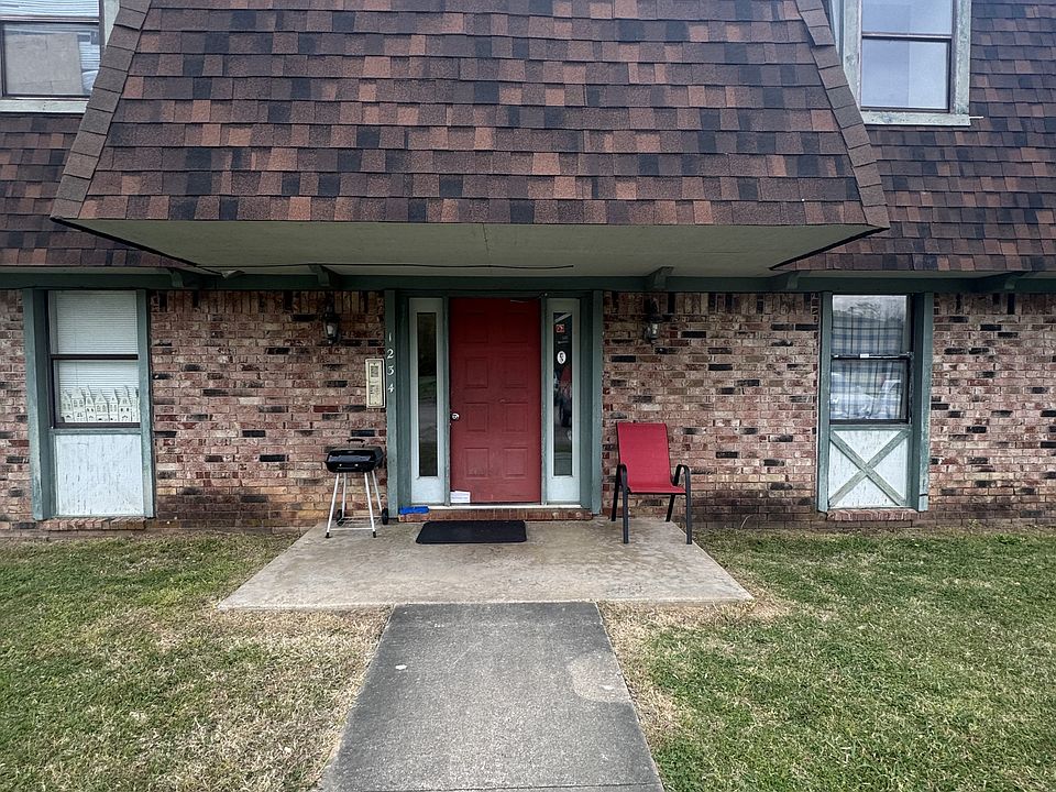 1st image of 301 Butler Ave #3