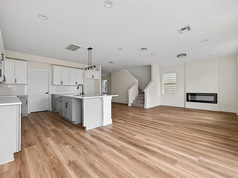 12319 New Jordan Ln — Photo 12