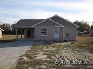 129 Wooded Ct, Hanover, IN 47243