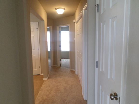 5th image of 2995 Creekside Dr