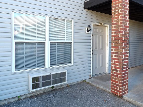2nd image of 2416 SW G Ave APT 101