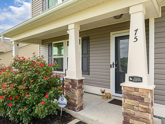 3rd image of 75 Falling Leaf Ln