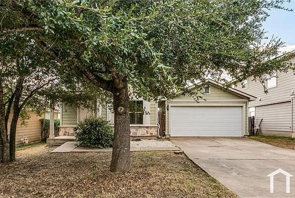 3 bed, 1422 sqft, $2,100 — Photo 2