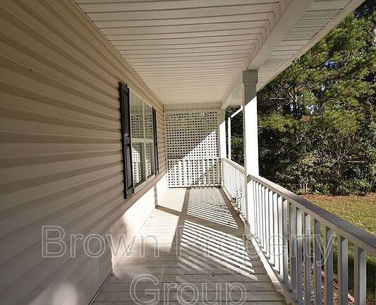 4th image of 624 Porter Rd