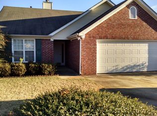 90 Green Tree Dr, Newnan, GA 30265