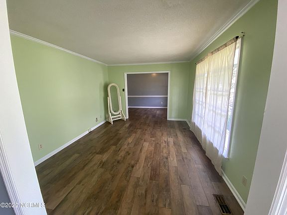 2nd image of 307 Birch Dr