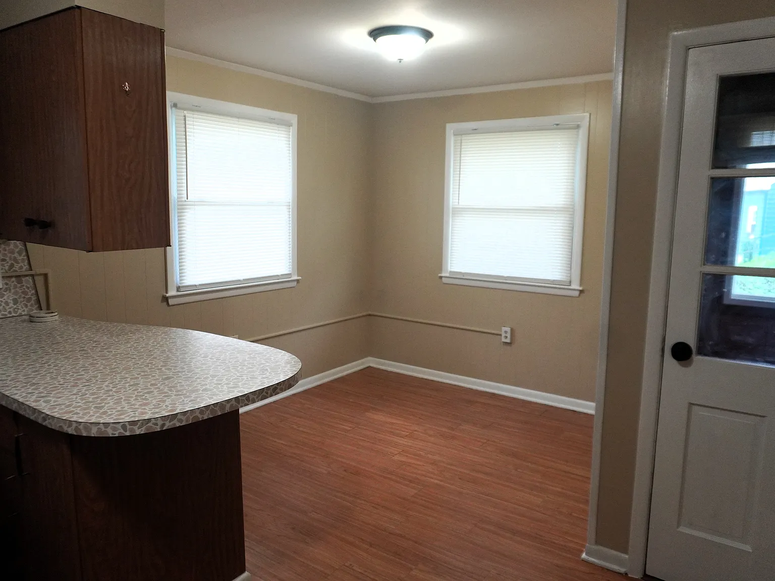 2 bed, 957 sqft, $2,600 — Photo 3