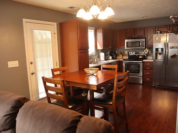 3rd image of 8161 Blake Blvd