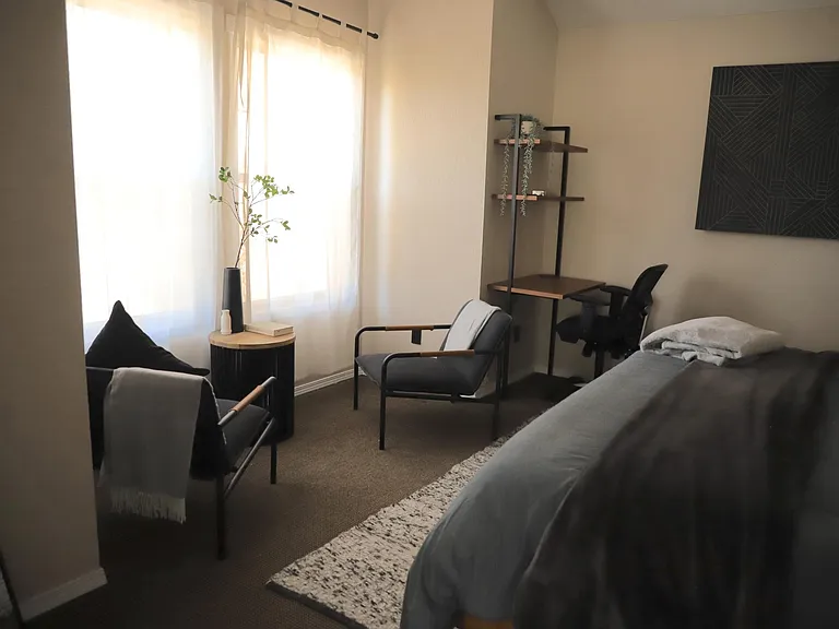 726 Los Angeles Ave — Photo 44