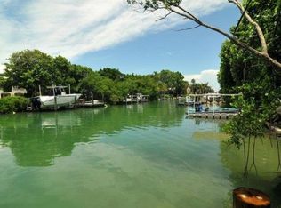 3482 Flamingo Ave, Sarasota, FL 34242