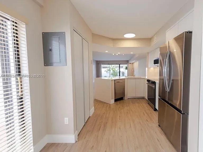 3525 Magellan Cir #626 — Photo 8