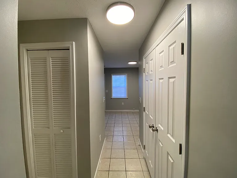 Valley View Townhomes — Photo 7