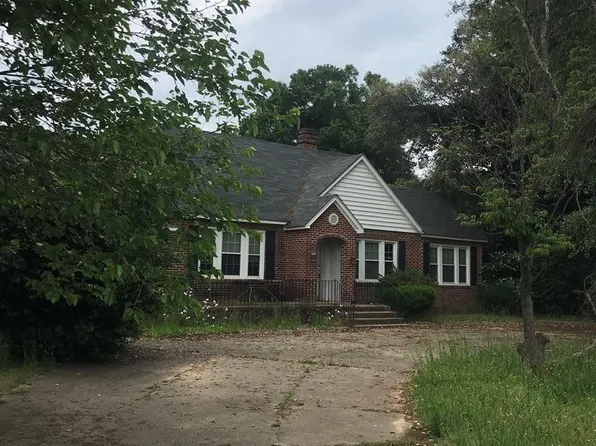 2886 Woodrow Rd, Dalzell, SC 29040