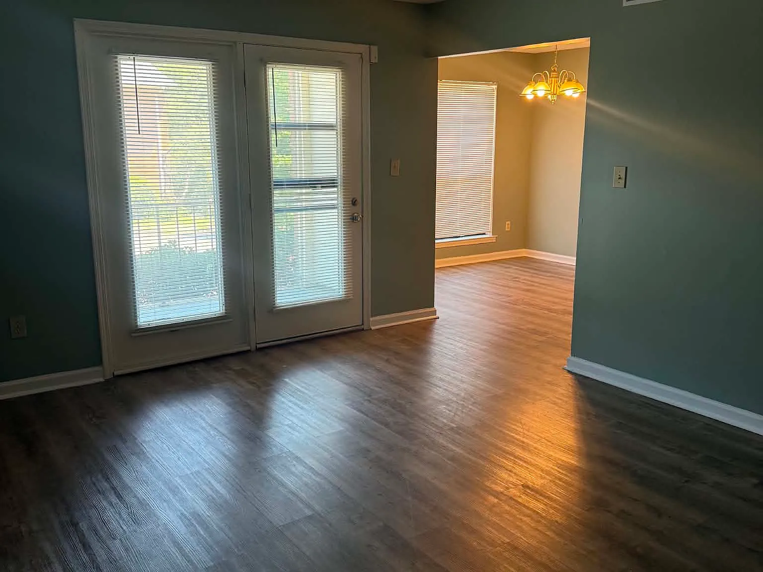 2 bed, 1068 sqft, $1,000 — Photo 2