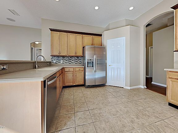 5th image of 11064 TRALEE Court