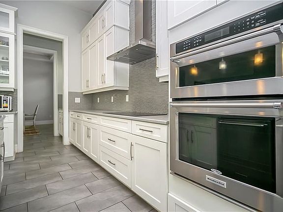 5th image of 8083 Chilton Dr