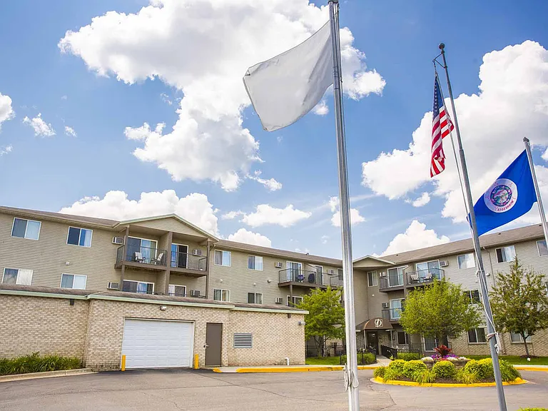 Dove Tree Apartments, Elk River, MN