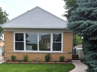 7509 W Keeney St, Niles, IL 60714
