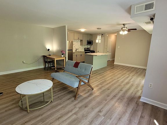 4th image of 5109 Crossfield Ct APT 11