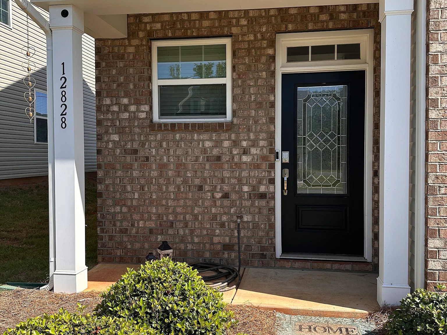 3 bed, 2.5 bath, 1748 sqft, $2,550 — Photo 2