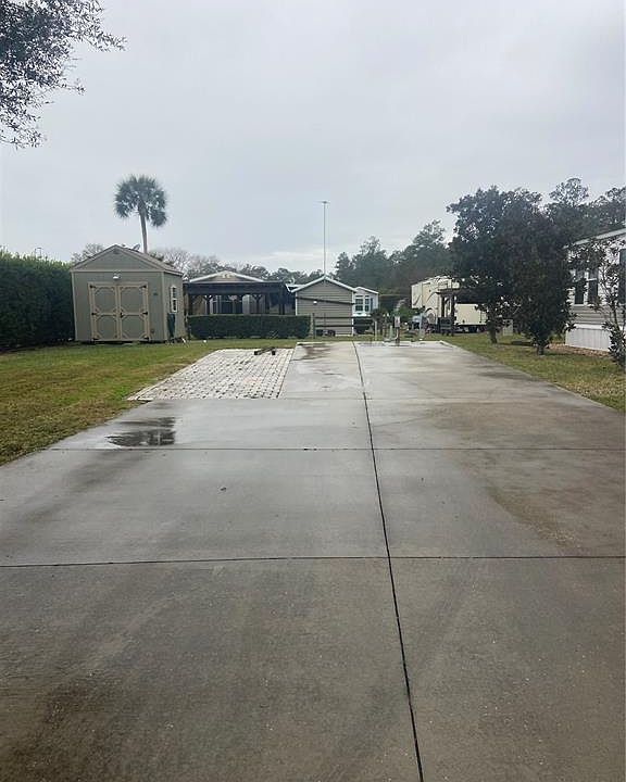 1st image of 3290 NE 104th Ave