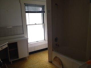 5th image of 1315 Leonhard St