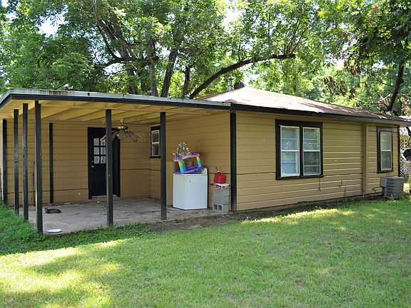 2nd image of 1607 San Saba St