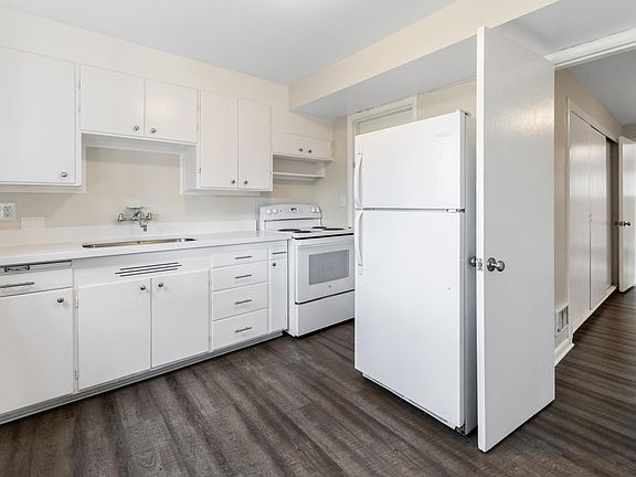 3rd image of 6403 9th Ave NE #3