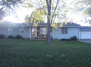 2185 Willow Grove Rd, Harrisburg, IL 62946