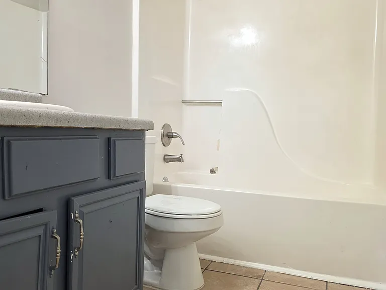 1504 Cain Ct N — Photo 15