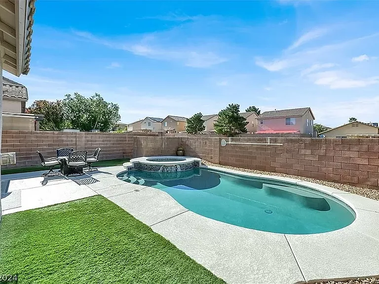 9644 Swaying Trees Dr — Photo 1