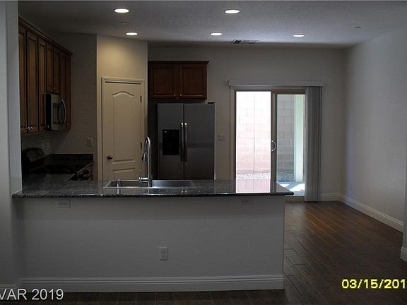 3rd image of 1023 Valley Light Ave #0