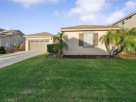 2nd image of 17886 Robusta Dr