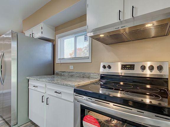 5th image of 4437 N Edmondson Ave