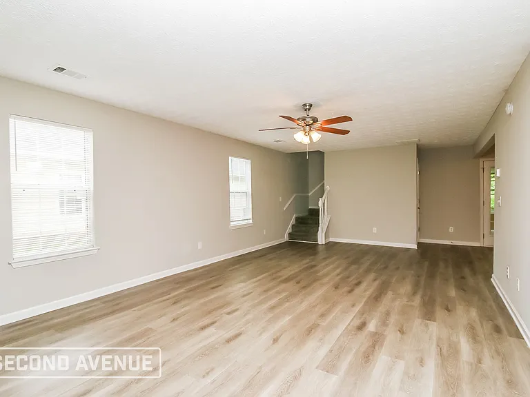 1710 Riverchase Cir NE — Photo 4
