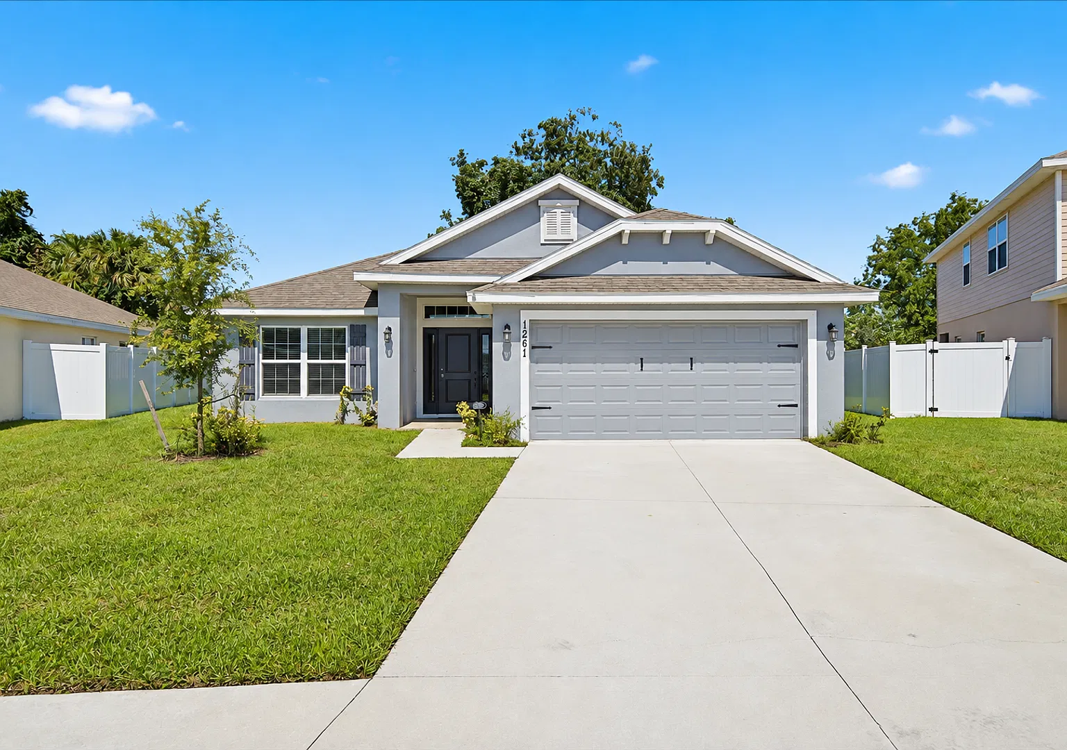 Spacious Cocoa Rental with Covered Lanai & Two-Car Garage near KSC and Port — Photo 1