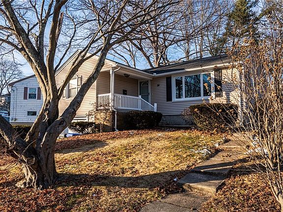 2nd image of 24 Howard Ave